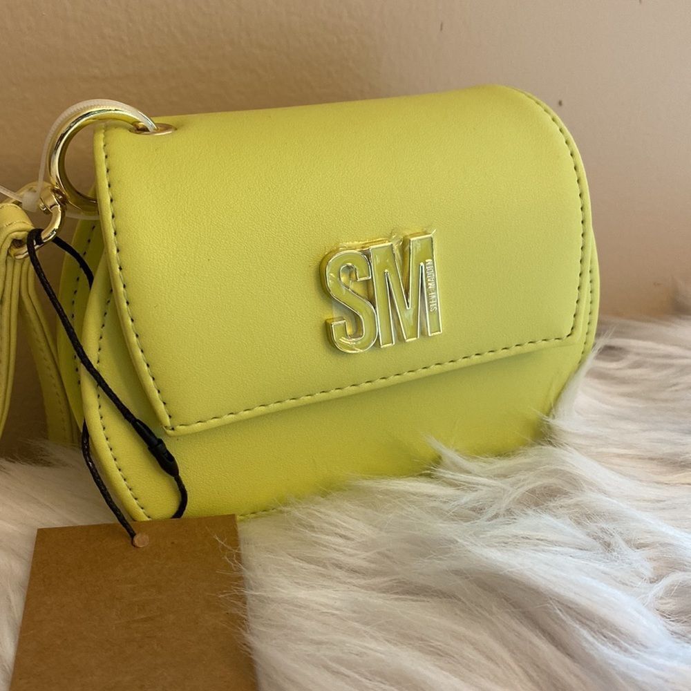 NWT Steve Madden (BJEMMA) Lemon Card Case Wallet/Wristlet - Picture 3 of 12